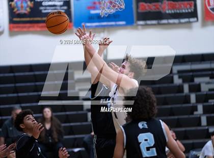 Thumbnail 2 in Villa Park @ Foothill photogallery.
