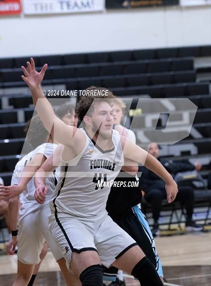 Thumbnail 1 in Villa Park @ Foothill photogallery.