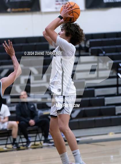 Thumbnail 1 in Villa Park @ Foothill photogallery.