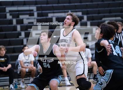Thumbnail 1 in Villa Park @ Foothill photogallery.