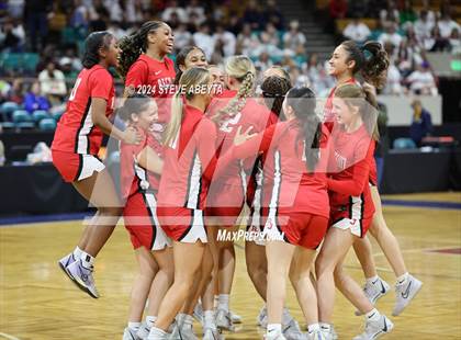 Thumbnail 1 in Regis Jesuit vs. Cherry Creek (CHSAA 6A Great 8) photogallery.