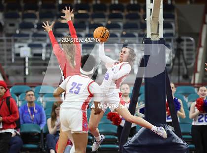 Thumbnail 2 in Regis Jesuit vs. Cherry Creek (CHSAA 6A Great 8) photogallery.