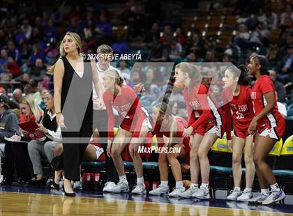 Thumbnail 3 in Regis Jesuit vs. Cherry Creek (CHSAA 6A Great 8) photogallery.