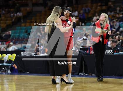 Thumbnail 2 in Regis Jesuit vs. Cherry Creek (CHSAA 6A Great 8) photogallery.