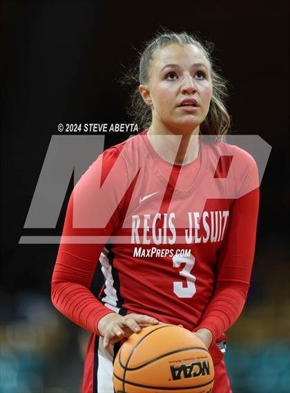 Thumbnail 1 in Regis Jesuit vs. Cherry Creek (CHSAA 6A Great 8) photogallery.