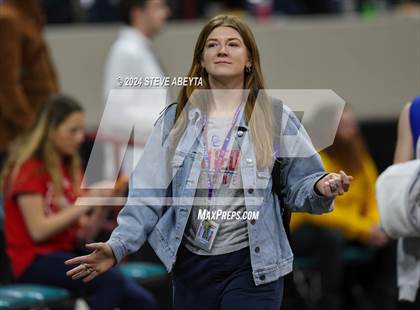Thumbnail 3 in Regis Jesuit vs. Cherry Creek (CHSAA 6A Great 8) photogallery.