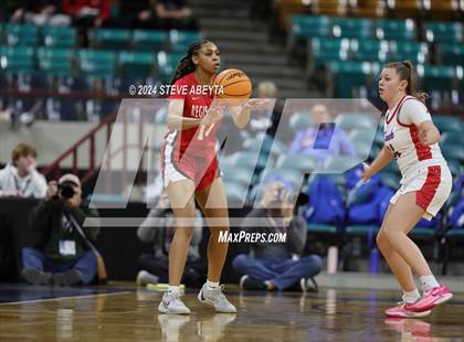 Thumbnail 2 in Regis Jesuit vs. Cherry Creek (CHSAA 6A Great 8) photogallery.