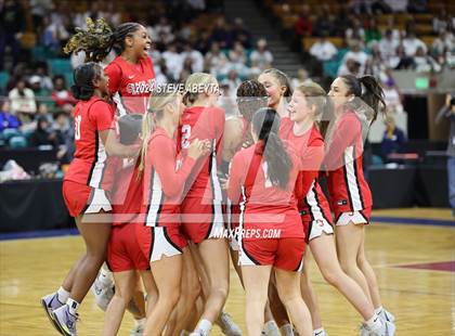 Thumbnail 1 in Regis Jesuit vs. Cherry Creek (CHSAA 6A Great 8) photogallery.