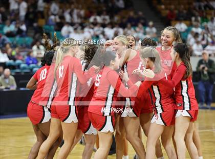 Thumbnail 2 in Regis Jesuit vs. Cherry Creek (CHSAA 6A Great 8) photogallery.