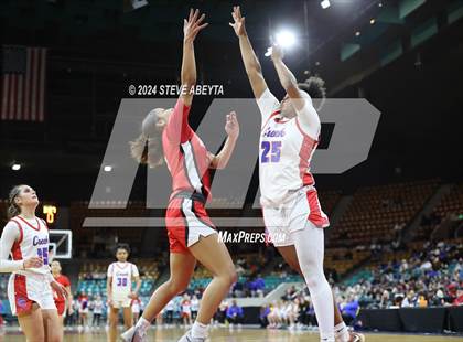 Thumbnail 1 in Regis Jesuit vs. Cherry Creek (CHSAA 6A Great 8) photogallery.