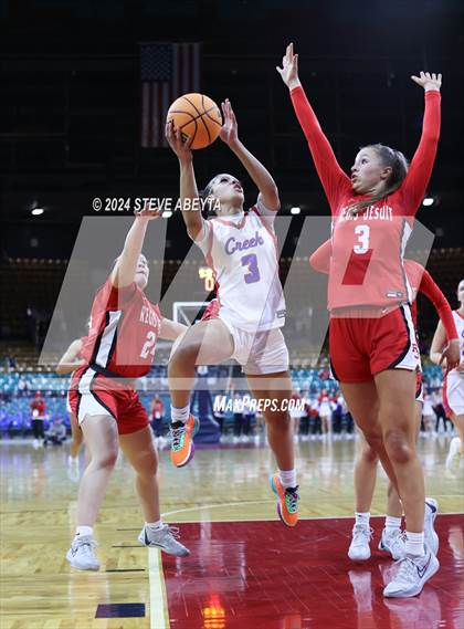 Thumbnail 3 in Regis Jesuit vs. Cherry Creek (CHSAA 6A Great 8) photogallery.