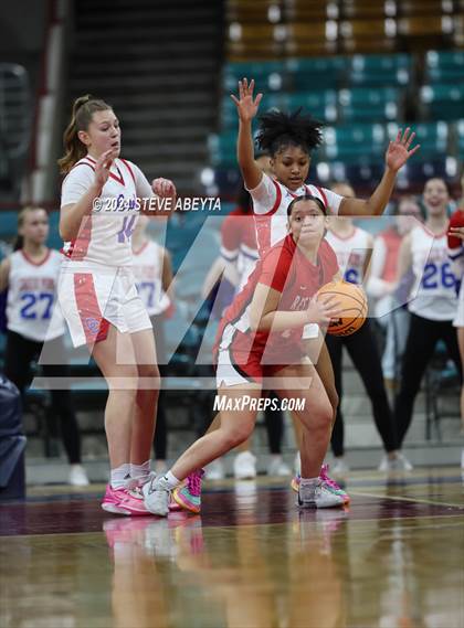 Thumbnail 3 in Regis Jesuit vs. Cherry Creek (CHSAA 6A Great 8) photogallery.