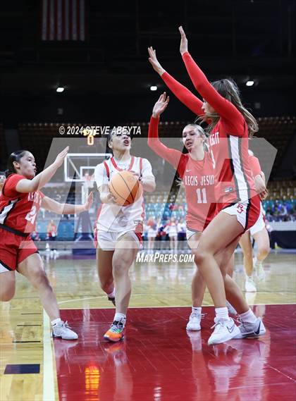Thumbnail 1 in Regis Jesuit vs. Cherry Creek (CHSAA 6A Great 8) photogallery.