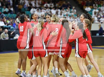 Thumbnail 2 in Regis Jesuit vs. Cherry Creek (CHSAA 6A Great 8) photogallery.