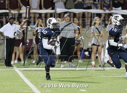 Thumbnail 3 in Round Rock @ Stony Point photogallery.