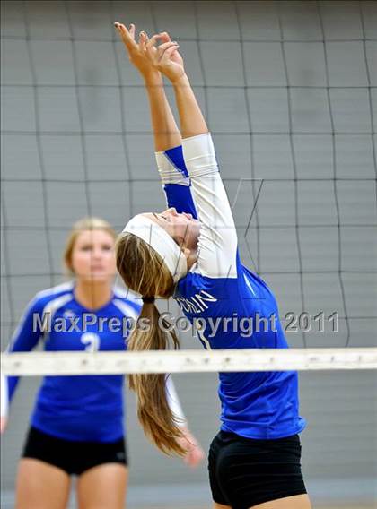 Thumbnail 1 in Woodcreek @ Rocklin photogallery.