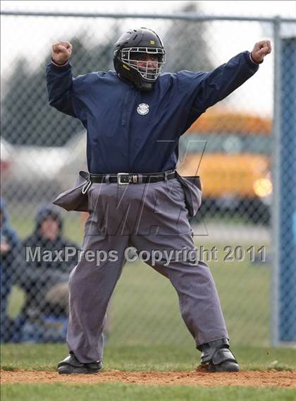 Thumbnail 2 in Mendon vs. Gates Chili photogallery.
