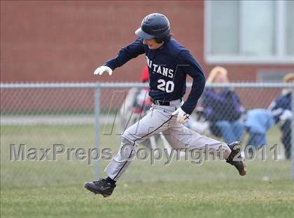 Thumbnail 3 in Mendon vs. Gates Chili photogallery.