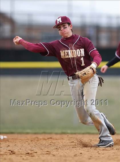 Thumbnail 3 in Mendon vs. Gates Chili photogallery.