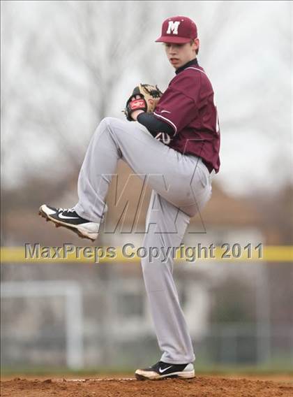 Thumbnail 2 in Mendon vs. Gates Chili photogallery.