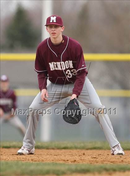 Thumbnail 2 in Mendon vs. Gates Chili photogallery.