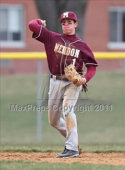 Thumbnail 3 in Mendon vs. Gates Chili photogallery.