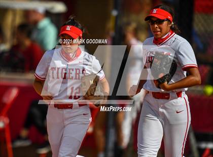Thumbnail 3 in Heights @ Katy (UIL-6A Area Playoff) photogallery.