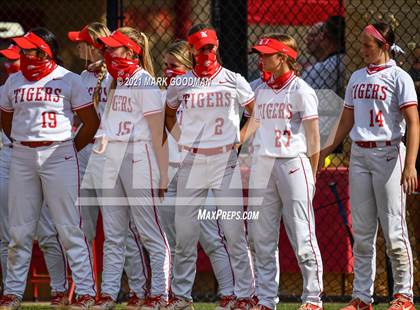 Thumbnail 1 in Heights @ Katy (UIL-6A Area Playoff) photogallery.