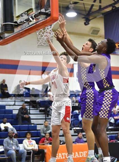 Thumbnail 1 in Mater Dei vs. St. Augustine (Tarkanian Classic) photogallery.