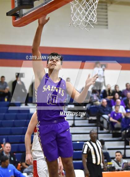 Thumbnail 2 in Mater Dei vs. St. Augustine (Tarkanian Classic) photogallery.