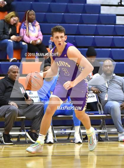 Thumbnail 1 in Mater Dei vs. St. Augustine (Tarkanian Classic) photogallery.