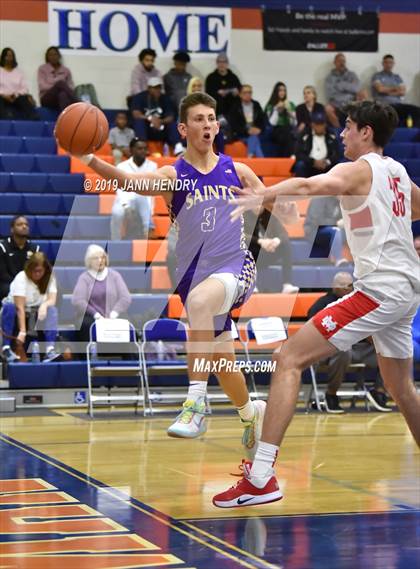 Thumbnail 3 in Mater Dei vs. St. Augustine (Tarkanian Classic) photogallery.