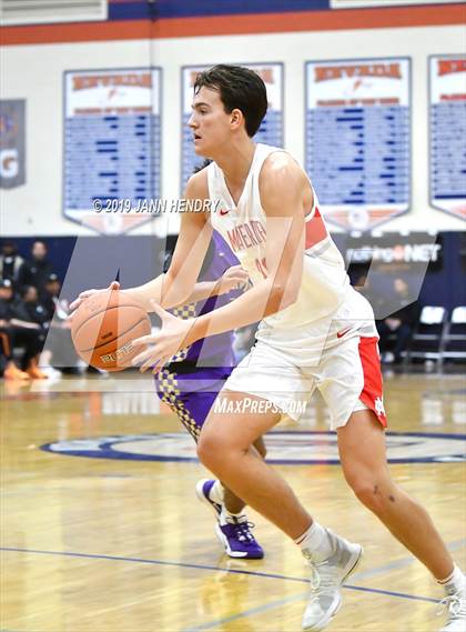 Thumbnail 2 in Mater Dei vs. St. Augustine (Tarkanian Classic) photogallery.
