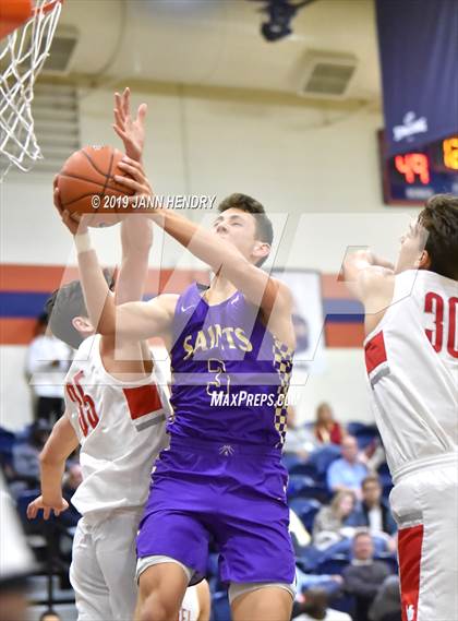 Thumbnail 2 in Mater Dei vs. St. Augustine (Tarkanian Classic) photogallery.