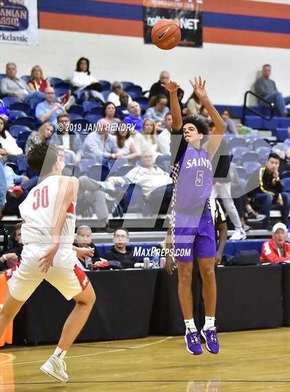 Thumbnail 3 in Mater Dei vs. St. Augustine (Tarkanian Classic) photogallery.