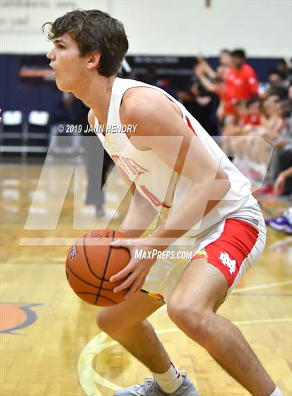 Thumbnail 2 in Mater Dei vs. St. Augustine (Tarkanian Classic) photogallery.