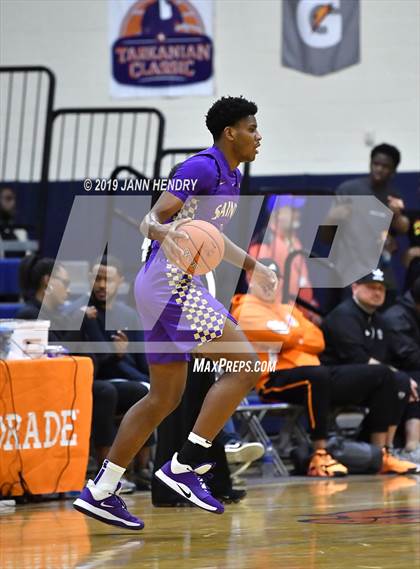 Thumbnail 3 in Mater Dei vs. St. Augustine (Tarkanian Classic) photogallery.