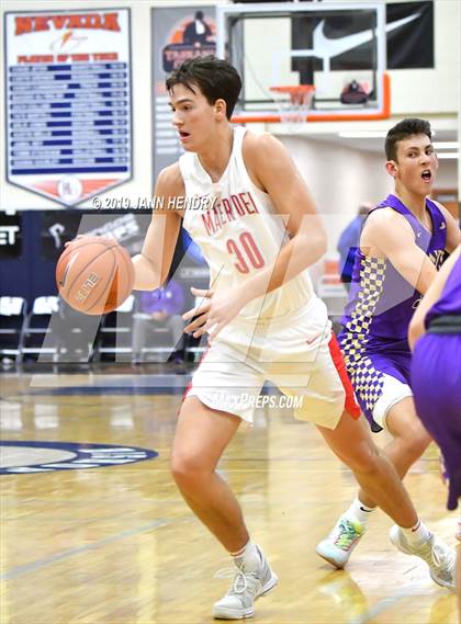 Thumbnail 3 in Mater Dei vs. St. Augustine (Tarkanian Classic) photogallery.