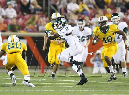 Thumbnail 3 in St. Xavier vs. Trinity (Papa John's Cardinal Stadium)  photogallery.