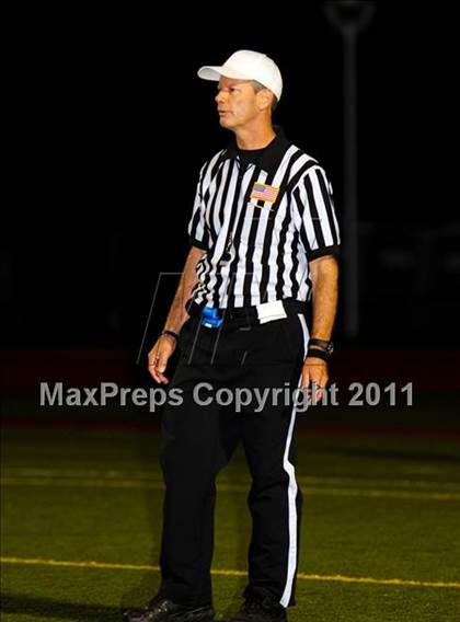 Thumbnail 2 in Crean Lutheran vs. Santa Clarita Christian photogallery.
