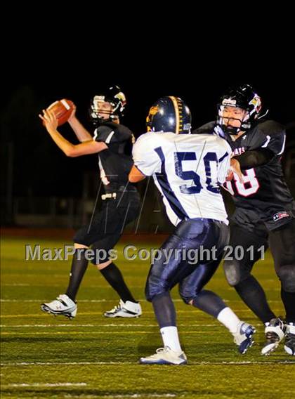 Thumbnail 3 in Crean Lutheran vs. Santa Clarita Christian photogallery.