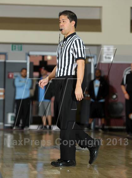 Thumbnail 1 in Miller vs. Cabrillo (MaxPreps Holiday Classic) photogallery.
