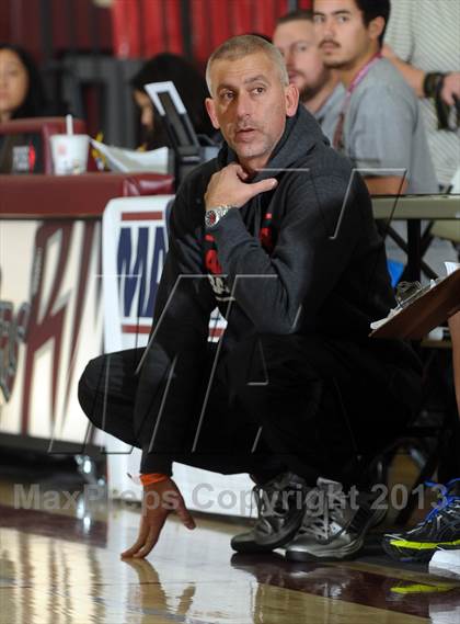 Thumbnail 2 in Miller vs. Cabrillo (MaxPreps Holiday Classic) photogallery.