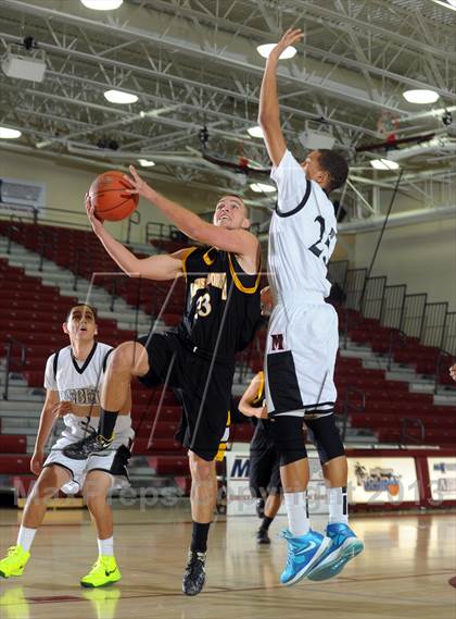 Thumbnail 3 in Miller vs. Cabrillo (MaxPreps Holiday Classic) photogallery.