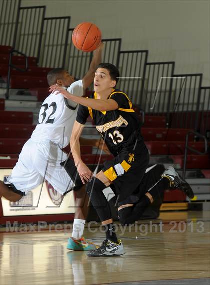 Thumbnail 2 in Miller vs. Cabrillo (MaxPreps Holiday Classic) photogallery.