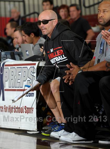 Thumbnail 2 in Miller vs. Cabrillo (MaxPreps Holiday Classic) photogallery.