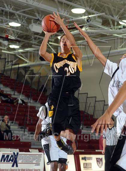 Thumbnail 2 in Miller vs. Cabrillo (MaxPreps Holiday Classic) photogallery.