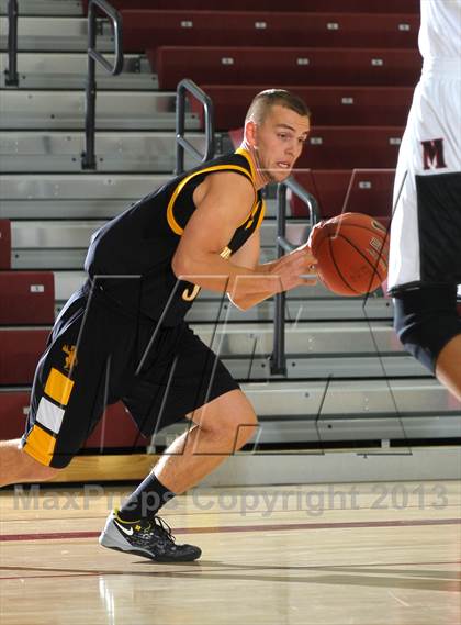 Thumbnail 3 in Miller vs. Cabrillo (MaxPreps Holiday Classic) photogallery.