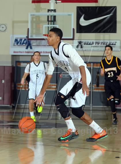 Thumbnail 3 in Miller vs. Cabrillo (MaxPreps Holiday Classic) photogallery.
