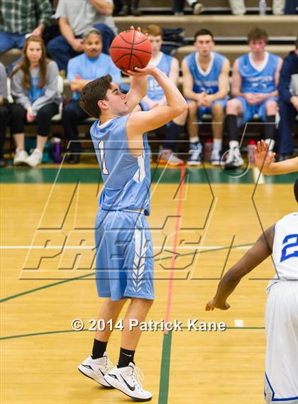 Thumbnail 1 in Yorktown vs West Potomac (Joe Cascio Holiday Classic) photogallery.